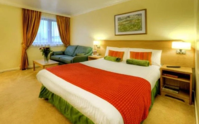Holiday Inn Express Edinburgh Airport