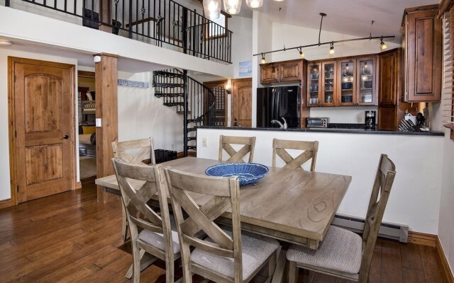 Timberfalls 1706 3 Bedroom Condo by RedAwning