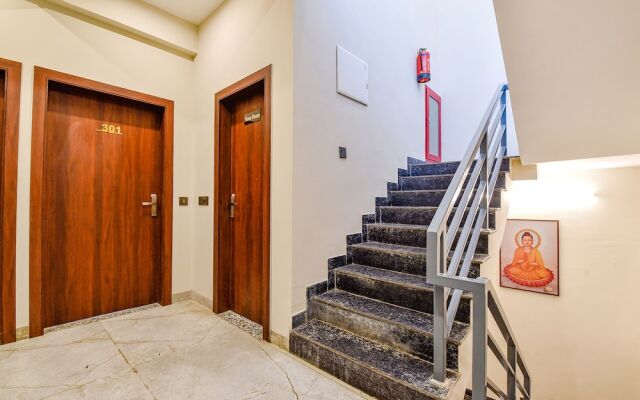 Fabhotel Pravaasam Residency