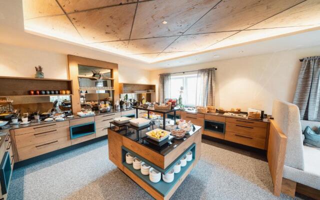 MONS suites wine passion