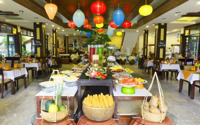 Vinh Hung Riverside Resort & Spa
