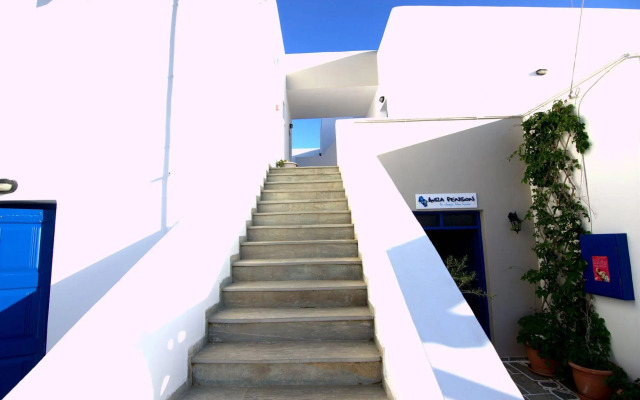 Avra Pension