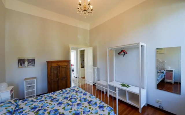 Rebecca Apartment Furnished With Taste in Stresa City Center