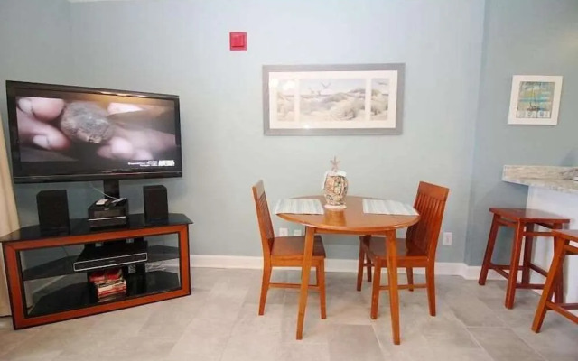 Tradewinds 1102 by RedAwning