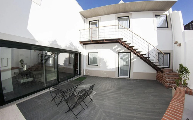 Casa do Adro da Golegã - Guest House