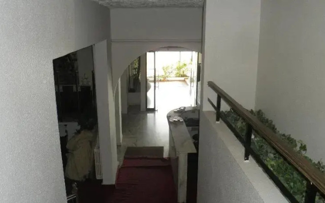 AlMayadine Hotel