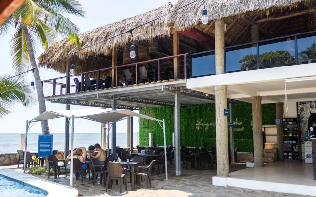 YALI Hotel & Resort