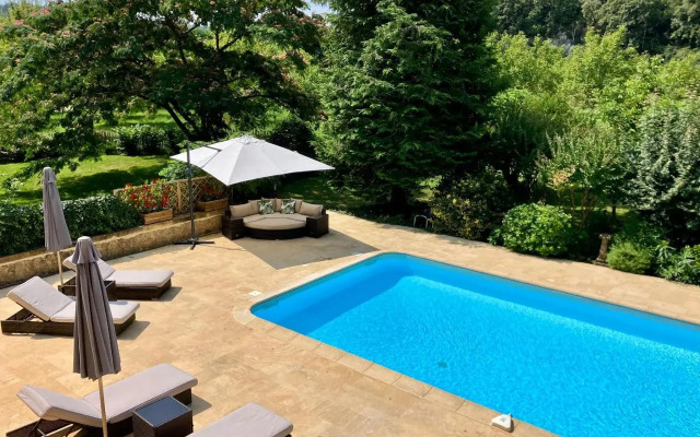 Le Petit Chateau - adults only property