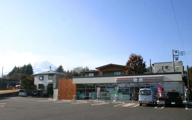 916 Travel Inn