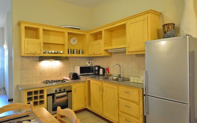 Paradya Beach Apartments