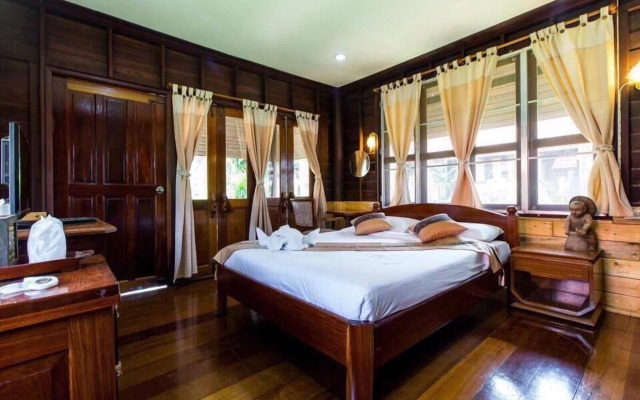 Khaothone River View Resort