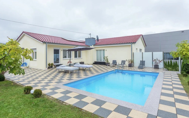 Apartment in Markdorf Near Town Center