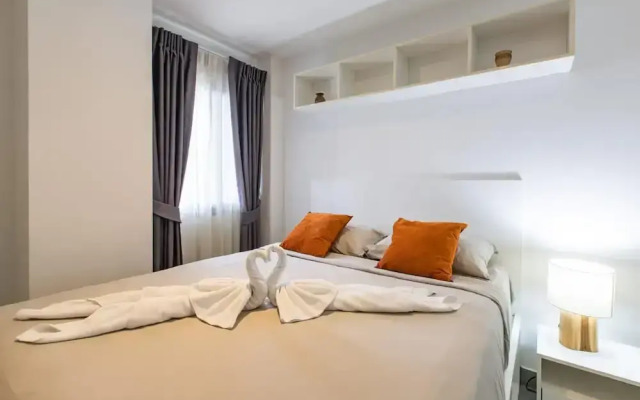 Modern Condo - 1BR T1-401