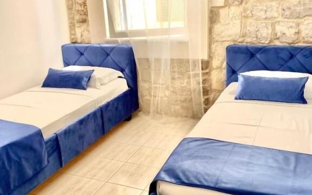Villa de Blue 2