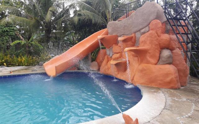 Relaxing Garden Resort