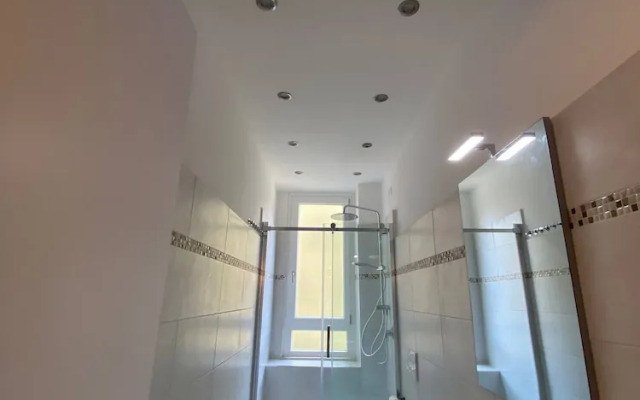 Apartment Near the Colosseum With Metro Line A a 2-minute Walk Away