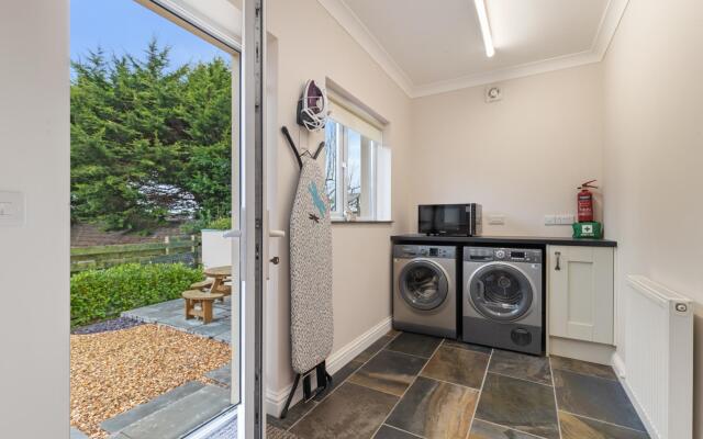 Maynor - Large Luxury House Log Burner Central Location