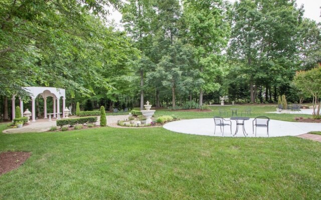 Rosewood Manor Bed & Breakfast