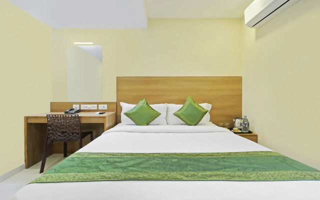 Itsy Hotels Jansi Residency