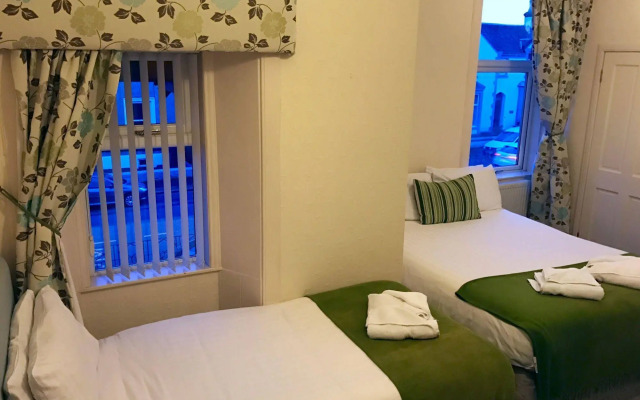 Glenlossie Guest House