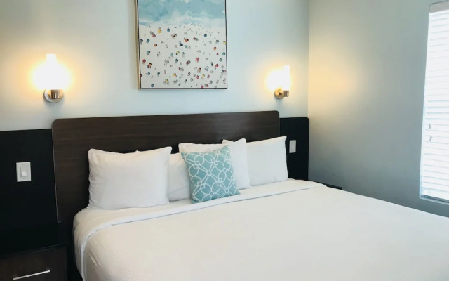 Caribbean Resort Suites