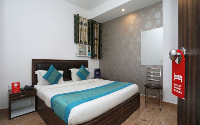 OYO 10795 Hotel RS Residency