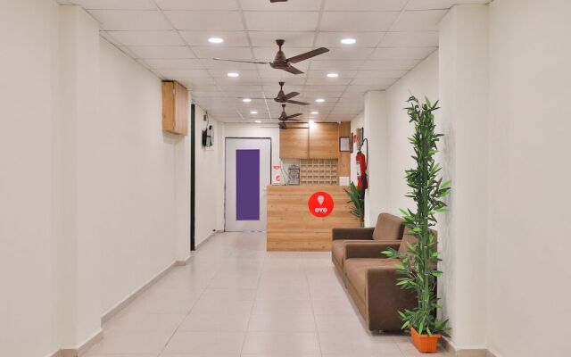 OYO 16675 Hotel Shri Krishna Inn