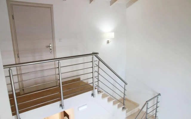 Xaradiotis House - A modern home away from home