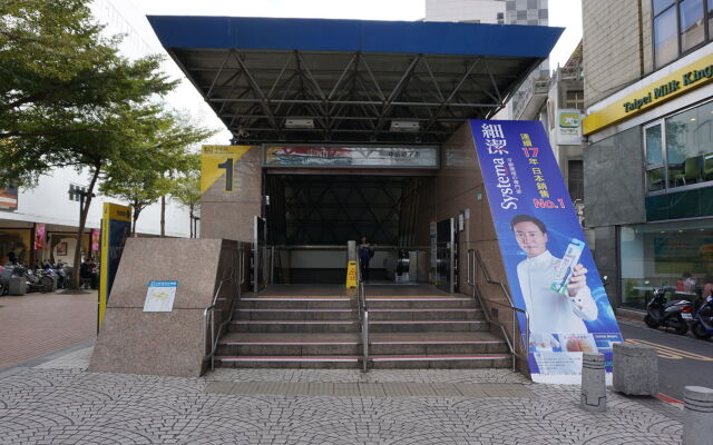 Chian Huei Business Hotel