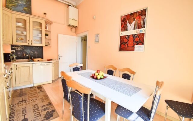 Donos Apartments