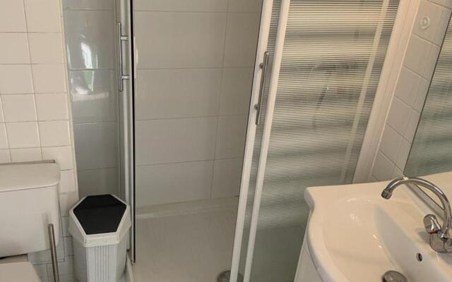 Appartement Balaruc-les-Bains, 1 pièce, 2 personnes - FR-1-571-14