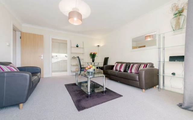 Cascades Court by Roomspace Apartments