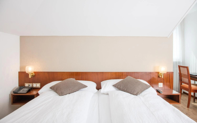 Hotel de Chailly – Guest Rooms – Montreux