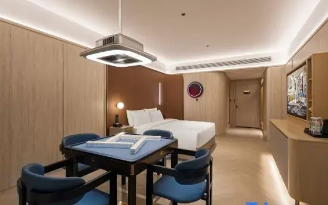 Park Hyatt Crystal Hotel