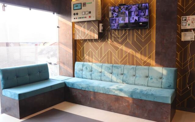 Hotel 7 Heaven Indore
