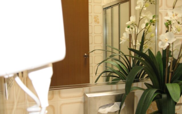 Golden Harvest Motor Inn