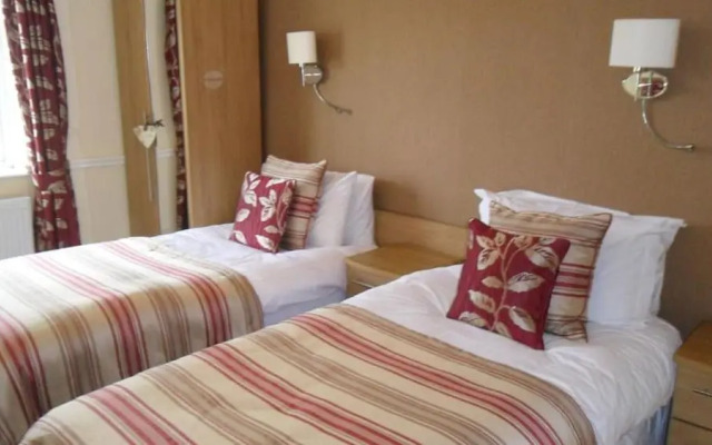 OYO White Horse Lodge Hotel, East Thirsk