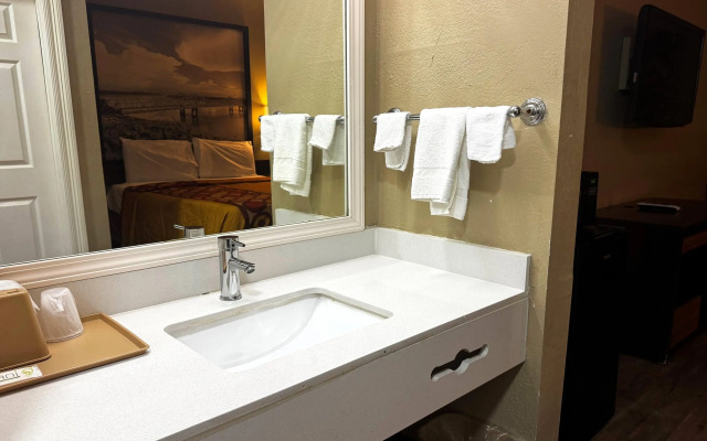 Super 8 by Wyndham Jackson/Ridgeland