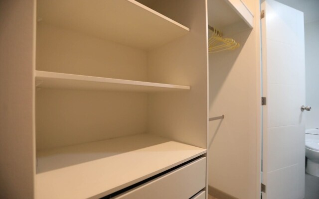 Apt con vista al Mar a una calle del Malecón