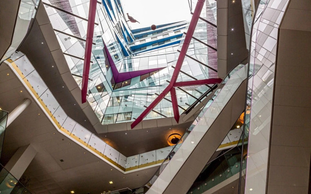 Exclusive 1 Bed Central Apartment - The Cube!!