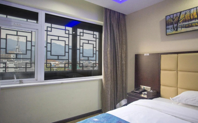 Super 8 Hotel (Hengyang Nanyue Archway)