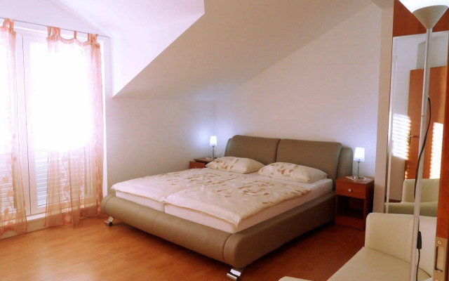 Adria Apartments