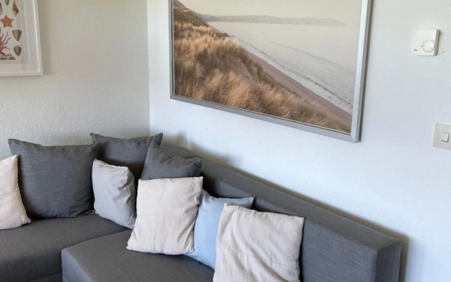 Ostseenest - Sonnige Ferienwohnung mit Ostseeblick