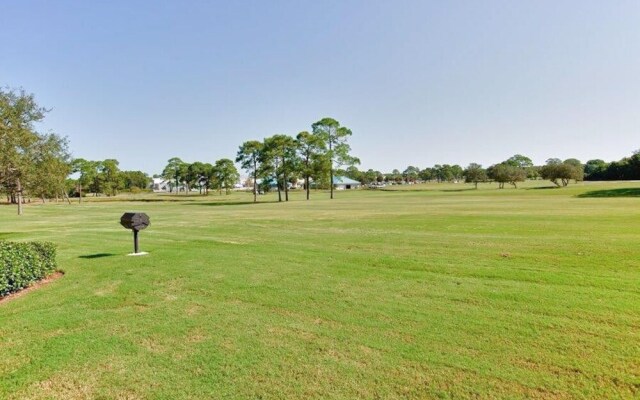 Seascape Lakefront Villas 128- Retreat Yourself