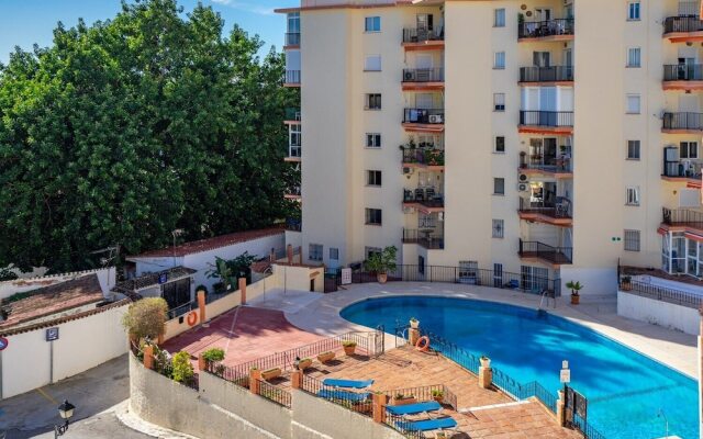 Lovely Beachfront Apartment with Sunny Balcony Ref 35