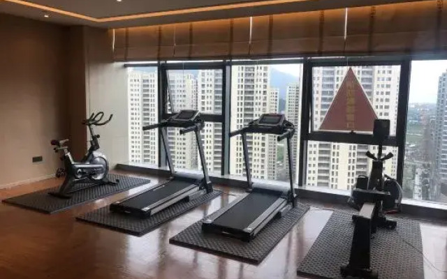 Wenzhou South Station Maison New Century Hotel