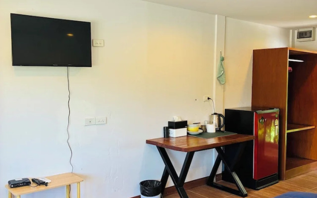 Apartment Wat Sawang Arom 09