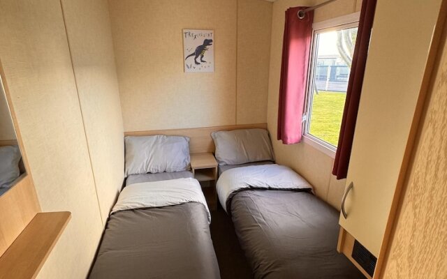 3 Bedroom, pet Friendly, Lyons Winkups, Towyn