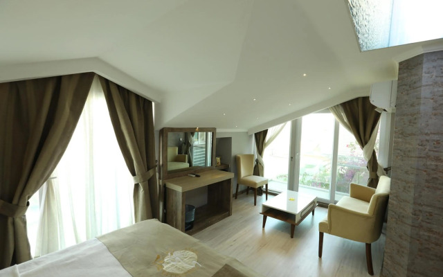 Unluselek Hotel