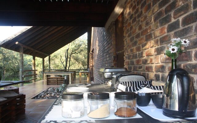 Ama-Zing African Safaris Lodge